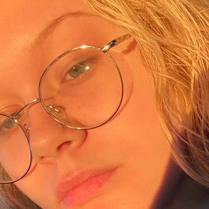 Meet your Posher, Shelby